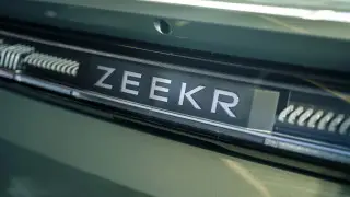 Zeekr массово отзывает авто из-за проблем с батареей: что стоит знать казахстанцам