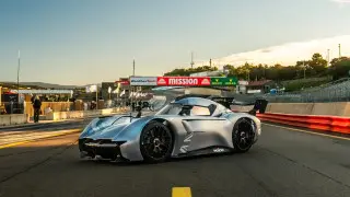 До 100 за 1,4 секунды: гиперкар McMurtry поступит в продажу за миллион евро