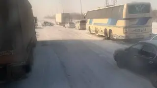 “Стоим 14 часов“: казахстанцы застряли на трассе в Павлодарской области