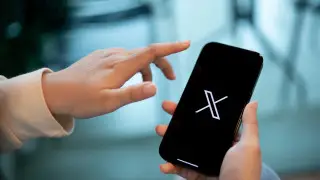 Платформа Х “упала“ второй раз за сутки