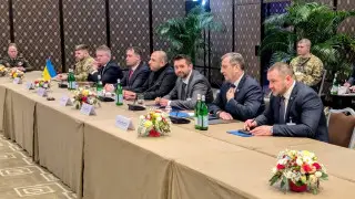 СМИ сообщили о “напряженных“ переговорах России и Украины в Женеве