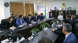 Почти 4 тысячи сотрудников QazaqGaz Aimaq обсудили проект новой Конституции