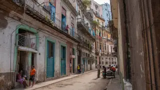 Куба на грани гуманитарного кризиса из-за блокады поставок нефти США