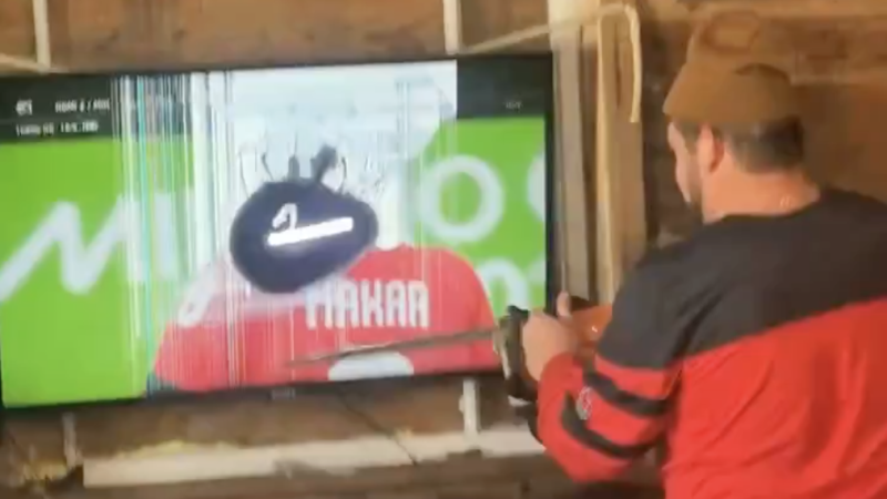 Кадры из видео