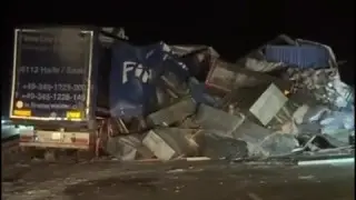 ДТП с автовозом произошло на юге Казахстана: видео