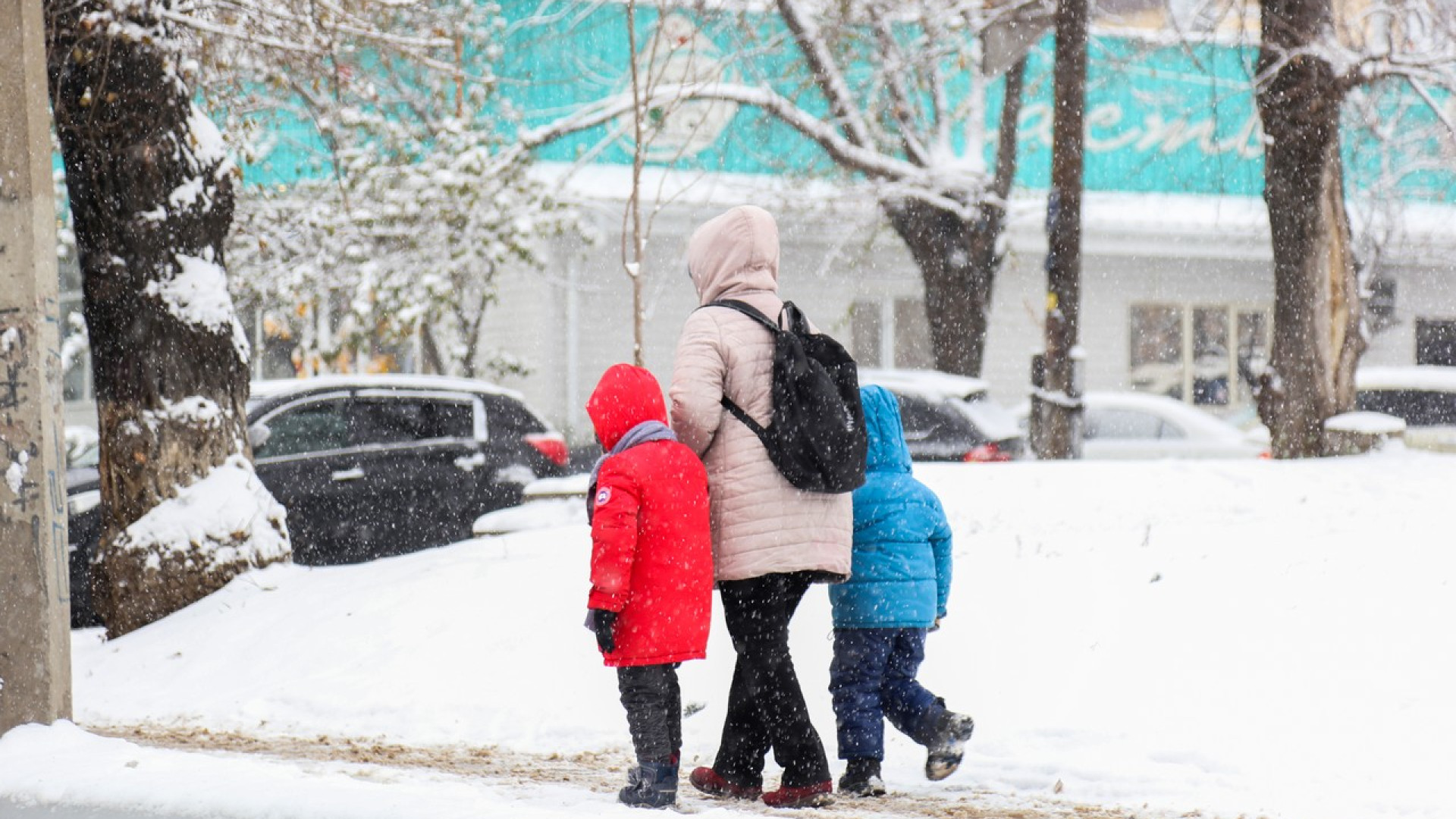 В Астане всех учеников первой смены перевели на удаленку 27 февраля