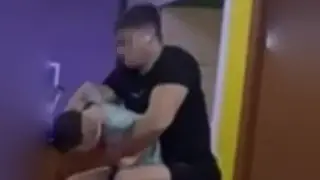 “Заламывал ребёнку руки“: центр коррекции в Алматы попал в скандал