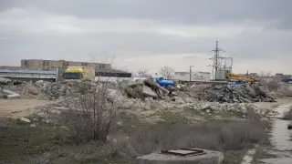 Свалка в центре Актау возмутила жителей