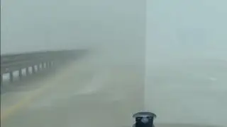 Нулевая видимость: полиция показала, что творится на трассах в Карагандинской области