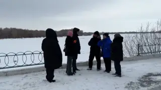 В Семее просят возобновить поиски пропавшей девять лет назад девочки