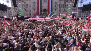 В Венгрии прошли предвыборные митинги кандидатов на пост премьера