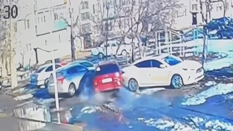 Кадры из видео