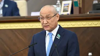 Не порочат честь — суд о словах депутата “Не надо кукарекать... Вы позорище человечества“