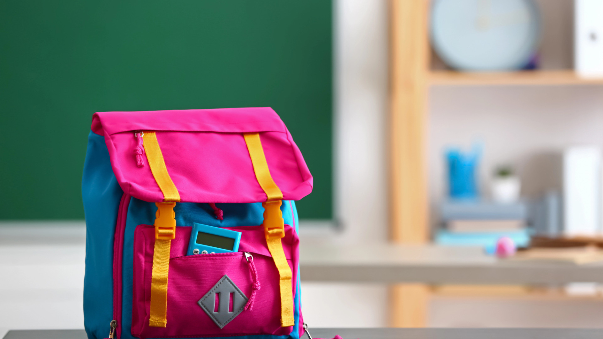 Сроки приёма документов в 1-й класс перенесли в Казахстане