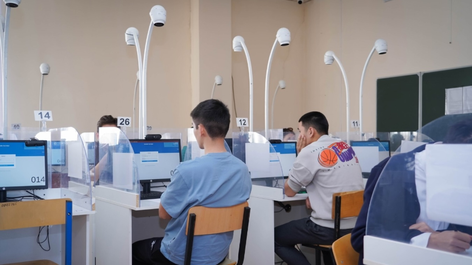 3 миллиона долларов на замену ЕНТ - в Казахстане создают новый экзамен