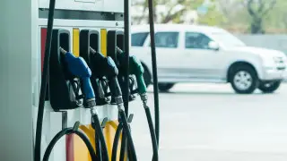 После обещаний Трампа о “страшных ударах“ по Ирану подскочили цены на нефть