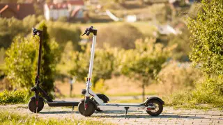 Более ста казахстанцев вложились в “бизнес“ на электросамокатах и прогорели