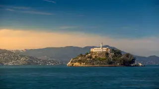 Трамп хочет снова сделать Алькатрас тюрьмой