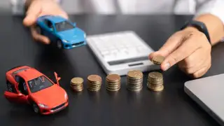 Долг по налогу на авто - счета казахстанцев могут арестовать и запретить выезд