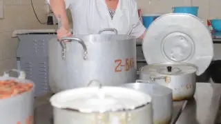 Женщина с туберкулёзом работала на школьной кухне в Костанайской области