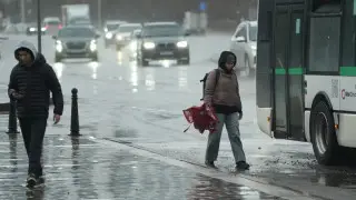 Сильные дожди, грозы, туман: почти по всему Казахстану объявлено штормовое предупреждение