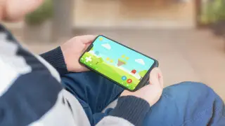 Нельзя отдавать воспитание детей соцсетям и видеосервисам - Токаев