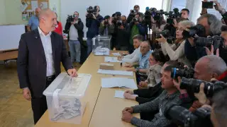 Экс-президент Болгарии объявил о победе своей партии на парламентских выборах
