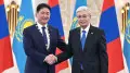 Токаев вручил президенту Монголии высшую государственную награду Казахстана