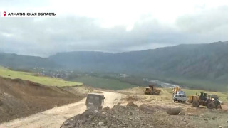 В Алматинской области началось строительство асфальтовой дороги к озеру Кайынды
