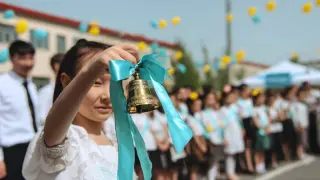 “Мой первый класс“ - трогательное видео учителя из Жамбылской области покорило Казнет