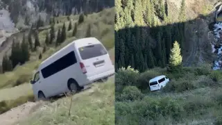 Туристический автобус сорвался в ущелье в горах Алматинской области