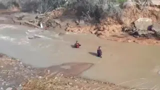 На юге Казахстана прекратили поиски мальчика, утонувшего в реке