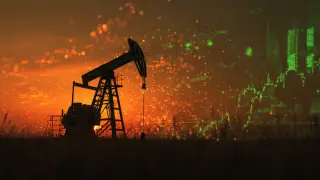 Цены на нефть продолжают стремительно расти