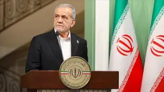 Президент Ирана обратился к США: “Любые попытки морской блокады обречены на провал“