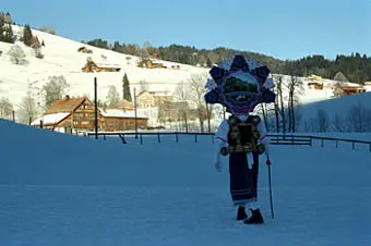 Более половины населения России встречает Старый Новый год