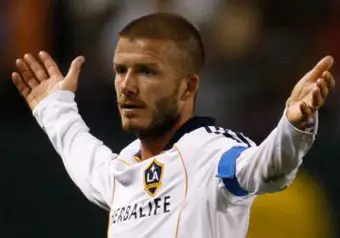 "Милан" не хочет отпускать Бекхэма 