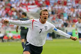 "Гэлэкси" расторгнет контракт с Бекхэмом 