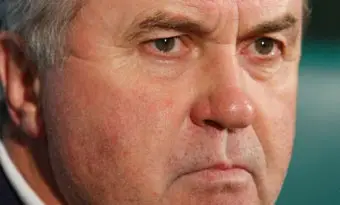 Гол Анелька принес первую победу "Челси" при Хиддинке