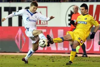 "Зенит" и ЦСКА не смогли пробиться в 1/4  Кубка УЕФА