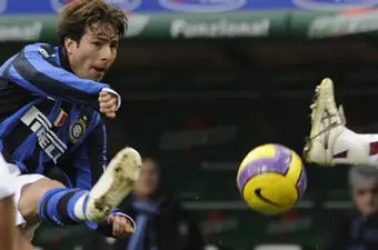 "Барселона" собирается приобрести  Максвелла