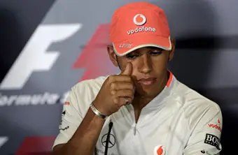 У Льюиса Хэмилтона забрали третье место в "Гран-при Австралии"