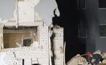 17 жертв извлечены из-под завалов дома в Евпатории 