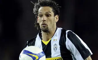 "Милан" намерен приобрести форварда "Ювентуса"