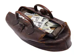 Жителя Москвы ограбили на 4 миллиона рублей