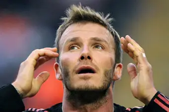 Бекхэм появится в новой рекламе Моторолы обнаженным